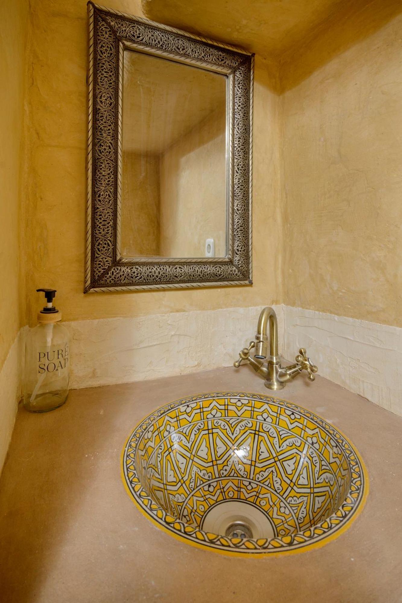 Hostal Nazari Cogollos De La Vega Esterno foto
