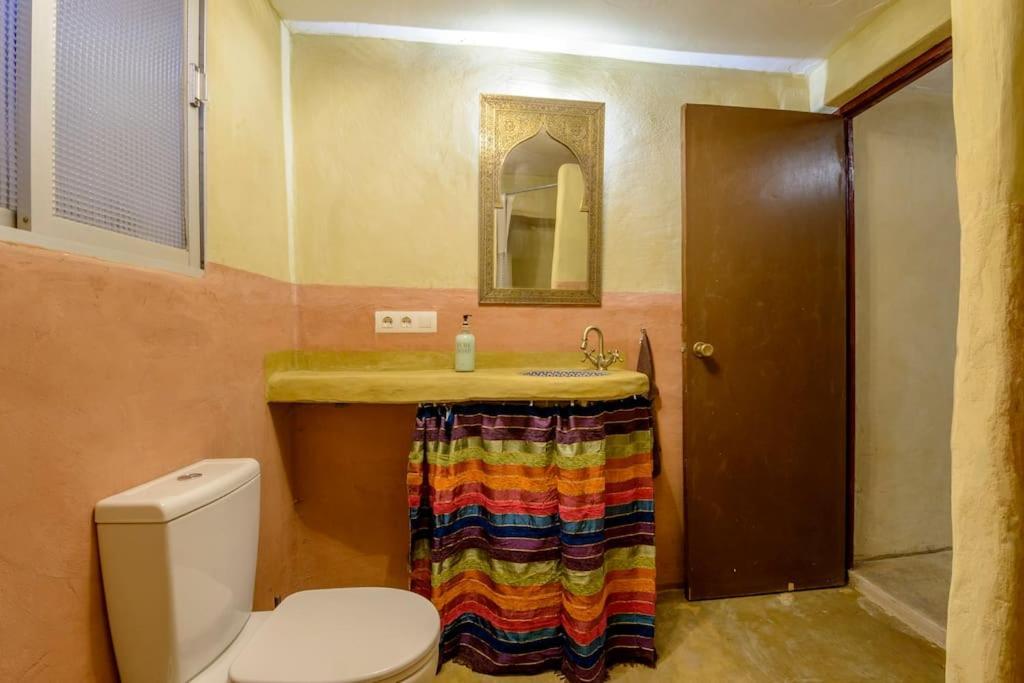 Hostal Nazari Cogollos De La Vega Esterno foto