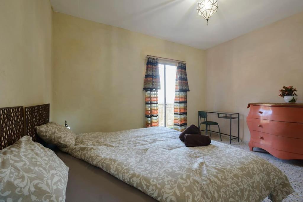 Hostal Nazari Cogollos De La Vega Esterno foto