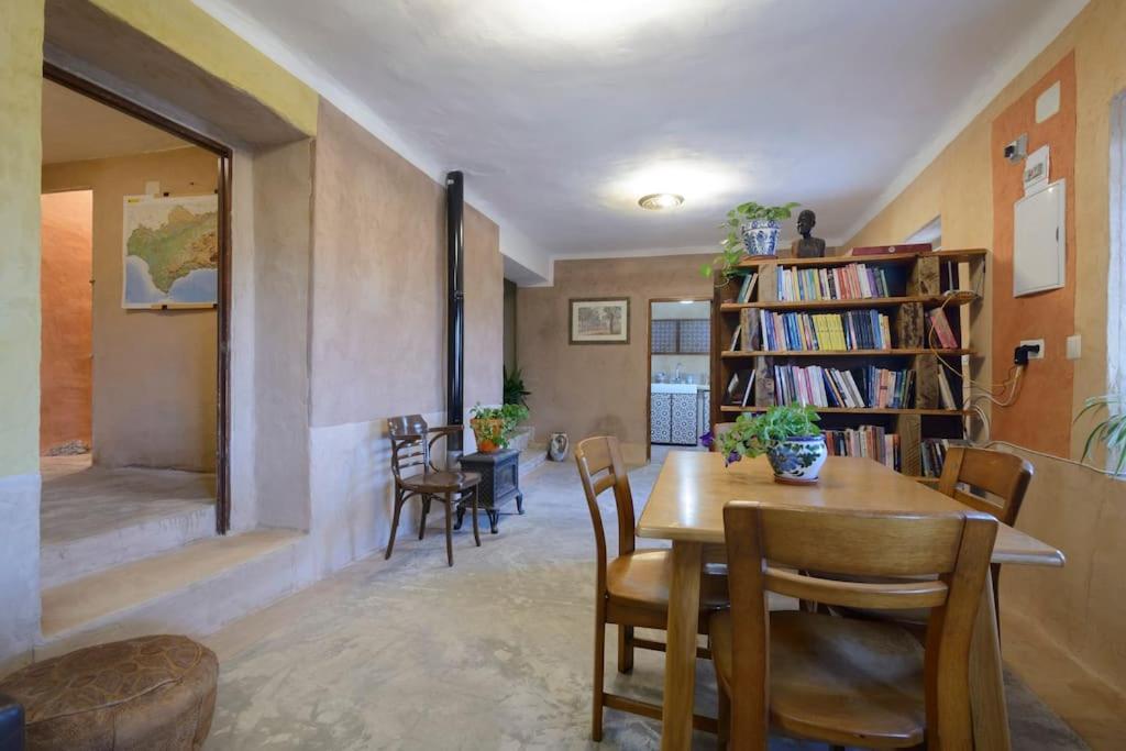 Hostal Nazari Cogollos De La Vega Esterno foto